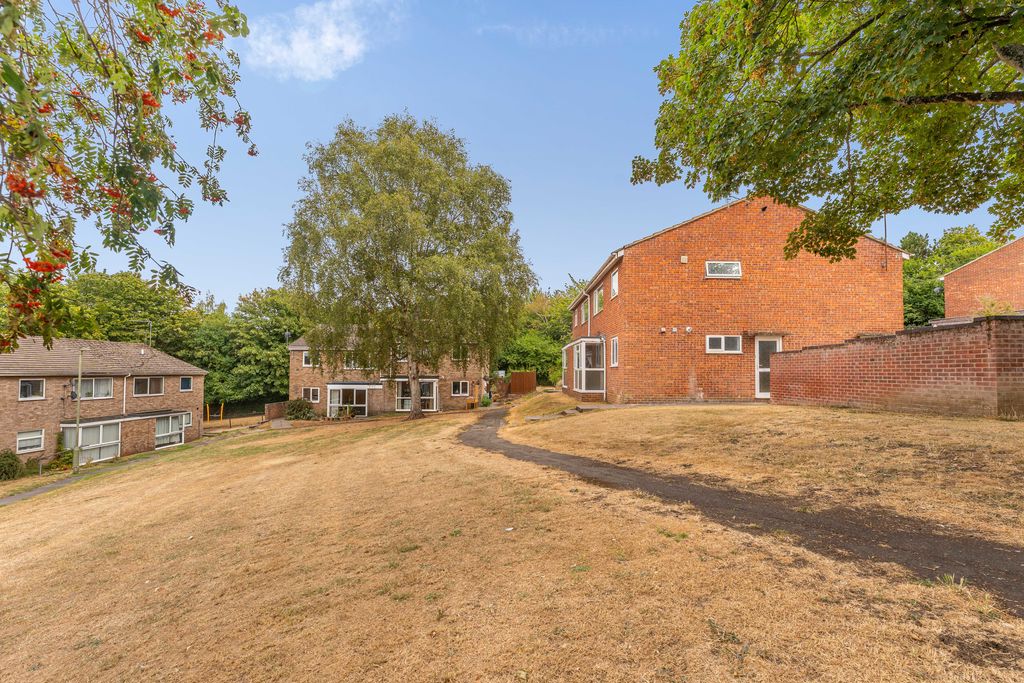 Old Parr Close